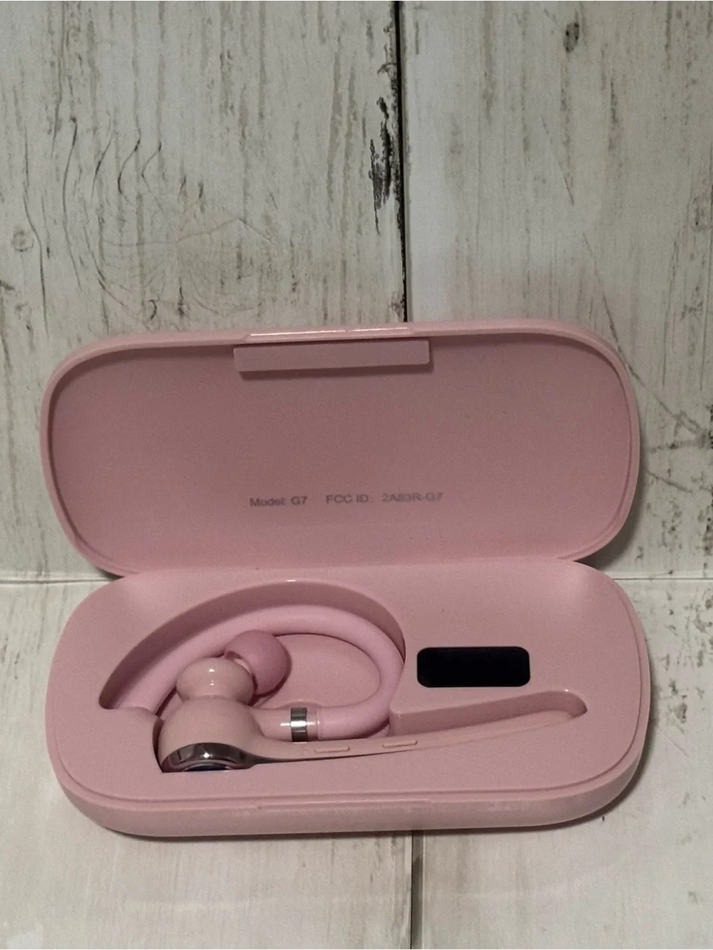 electronics lot, resale lot, cell phone accessories. Mixed Tech Accessories
